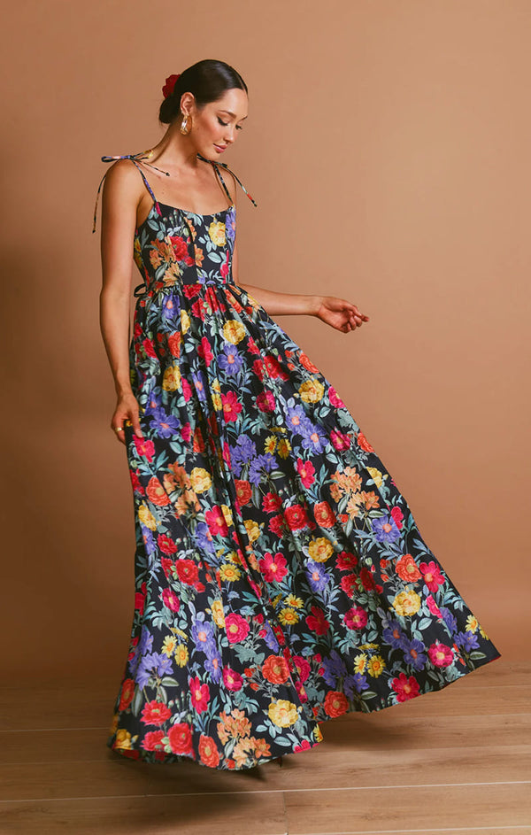 Elegant Floral Maxi Dress with Spaghetti Straps